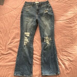 Vanilla Star, curvy, ripped, short, bootcut, high rise, blue jeans, size 5/27